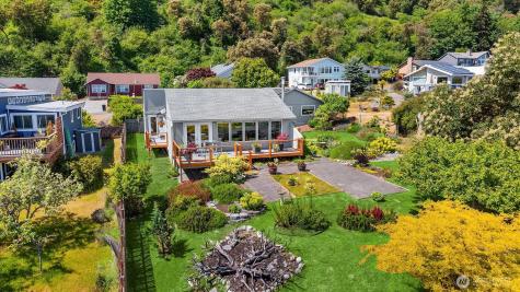 25918 75th Avenue SW Vashon WA 98070