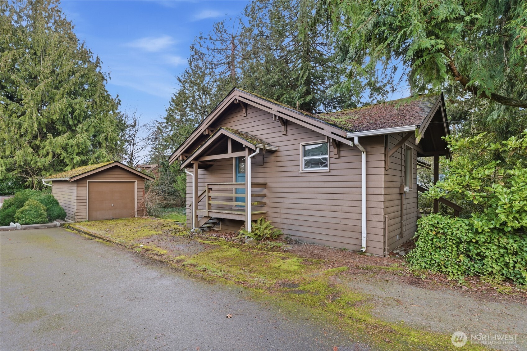 11716 16th Avenue NE Seattle WA 98125