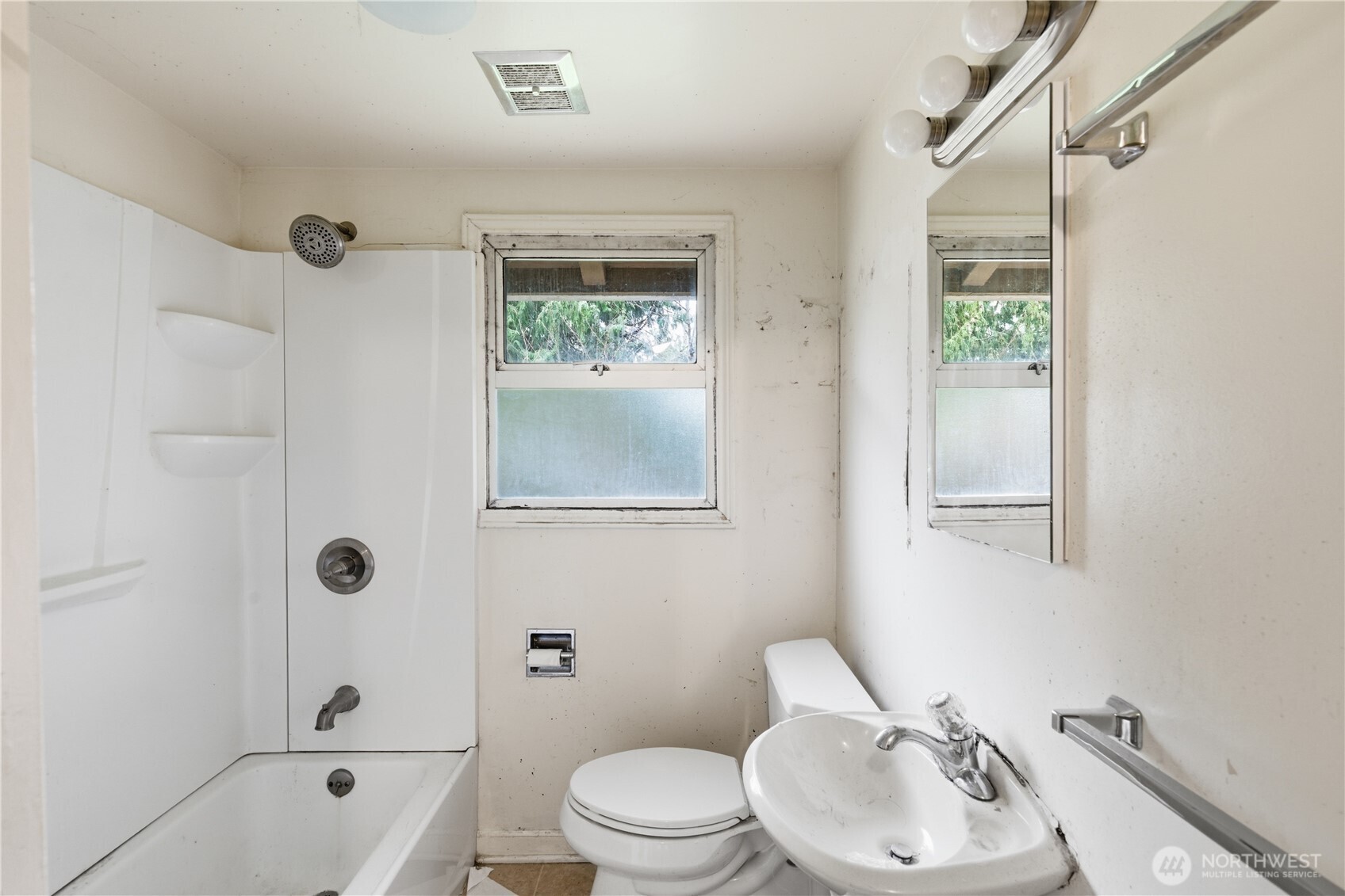 11716 16th Avenue NE Seattle WA 98125