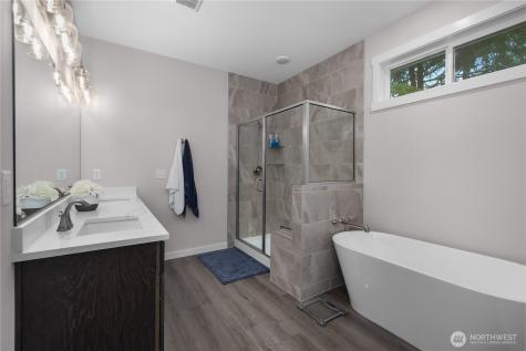 903 Cody Street SE Rainier WA 98576