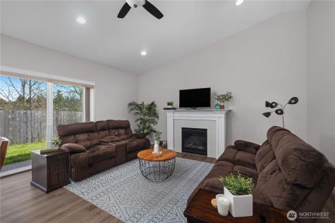 903 Cody Street SE Rainier WA 98576