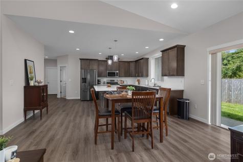 903 Cody Street SE Rainier WA 98576