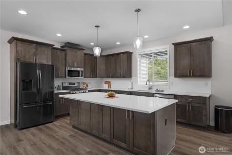 903 Cody Street SE Rainier WA 98576