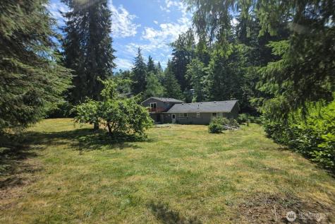 7111 Meadowdale Beach Road Edmonds WA 98026