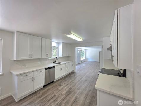 7111 Meadowdale Beach Road Edmonds WA 98026