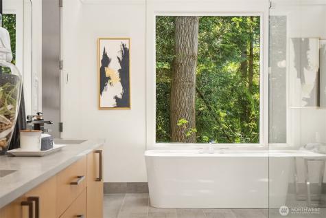 9222 116th Avenue NE Kirkland WA 98033