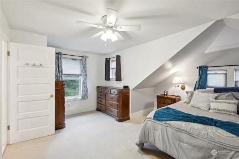 27124 35th Avenue NE Arlington WA 98223