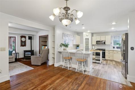 27124 35th Avenue NE Arlington WA 98223