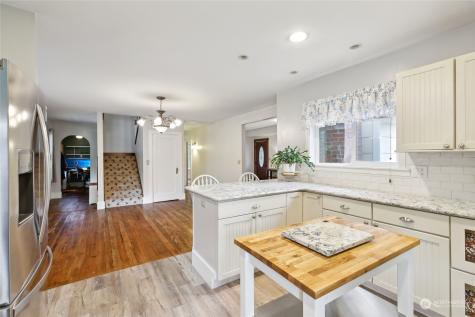 27124 35th Avenue NE Arlington WA 98223