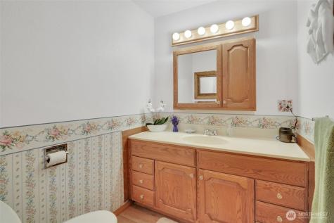 284 Division Avenue Morton WA 98356