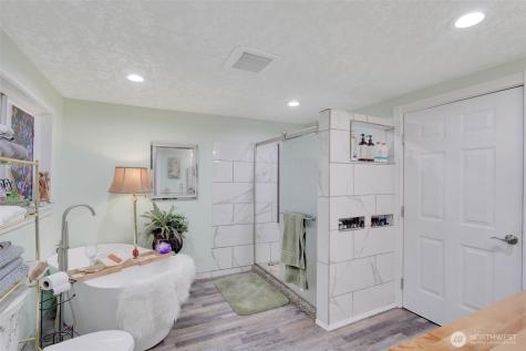 284 Division Avenue Morton WA 98356