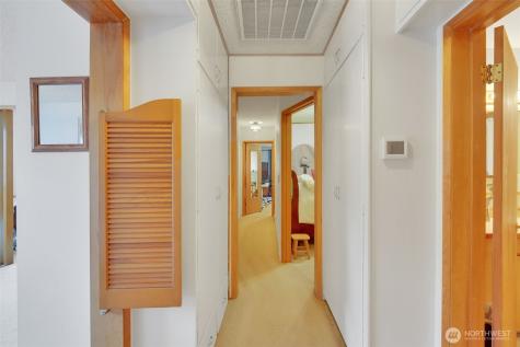 284 Division Avenue Morton WA 98356