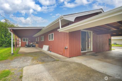284 Division Avenue Morton WA 98356