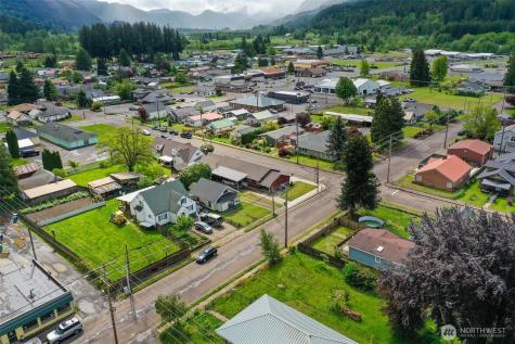 284 Division Avenue Morton WA 98356