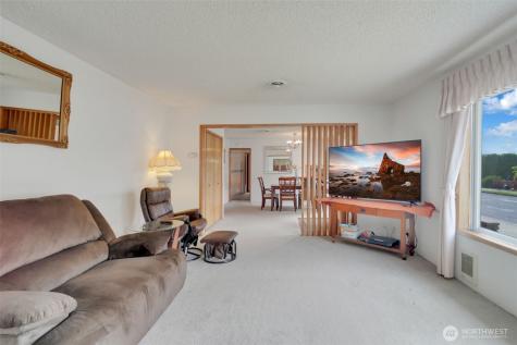 284 Division Avenue Morton WA 98356