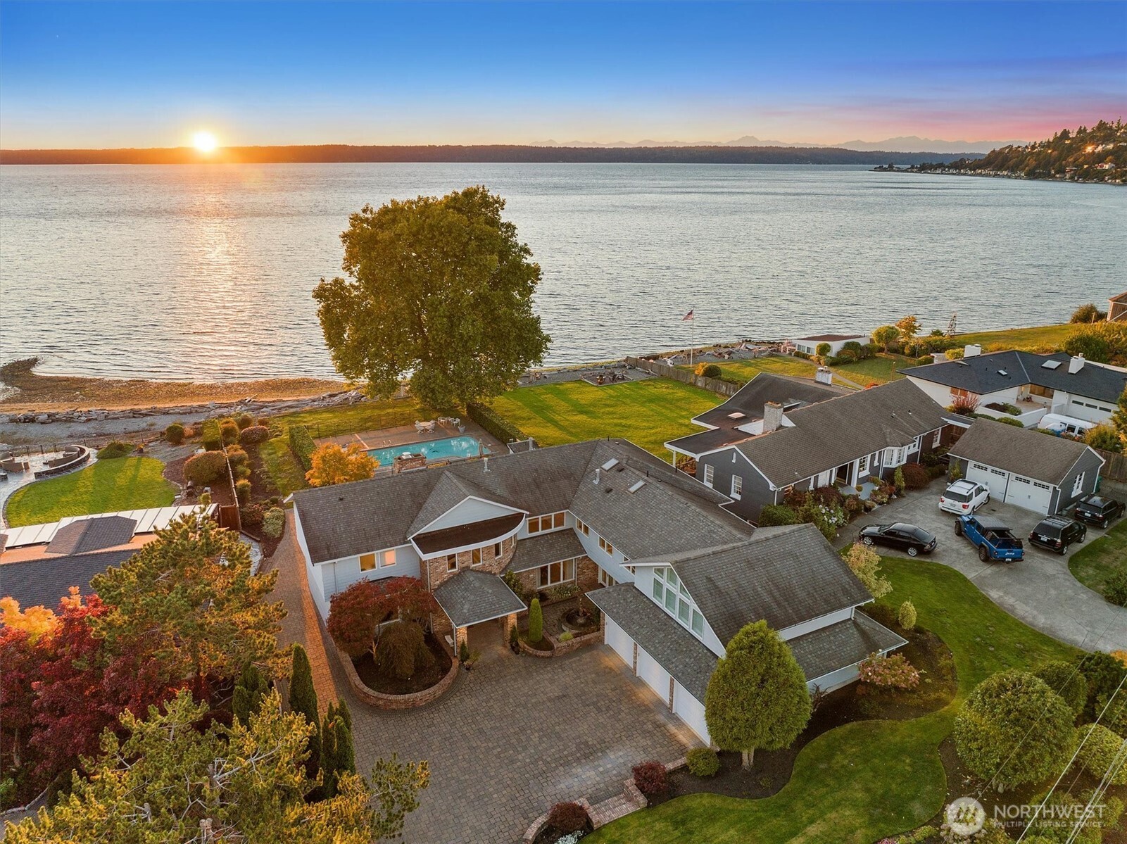 18141 Normandy Terrace SW Normandy Park WA 98166