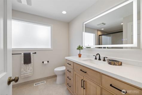 18141 Normandy Terrace SW Normandy Park WA 98166