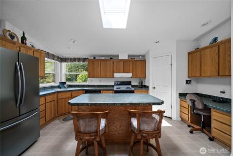 155 Airport Perimeter Way Decatur Island WA 98221