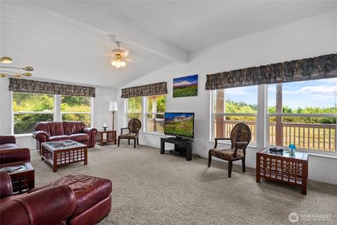 155 Airport Perimeter Way Decatur Island WA 98221