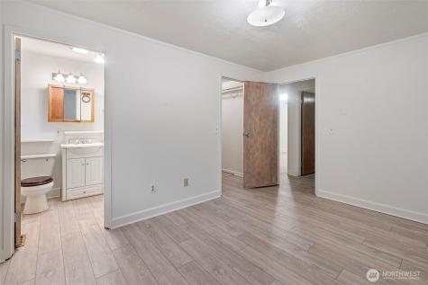 14403 SE 139th Place Renton WA 98059