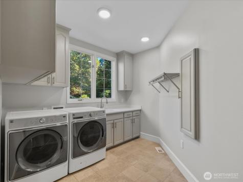20421 NE 66th Court Redmond WA 98053