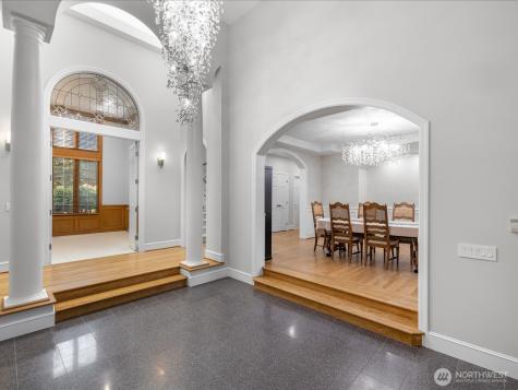 20421 NE 66th Court Redmond WA 98053