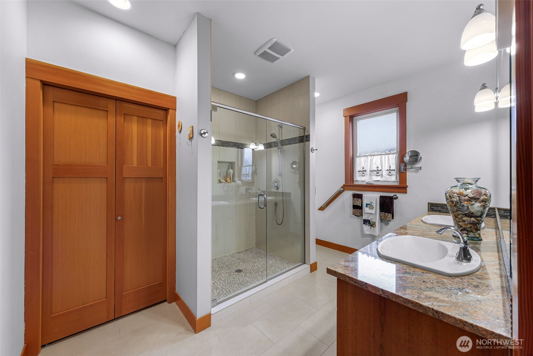 8123 Coquitlam Place Blaine WA 98230
