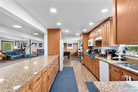 23835 15th Avenue SE Bothell WA 98021