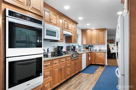 23835 15th Avenue SE Bothell WA 98021