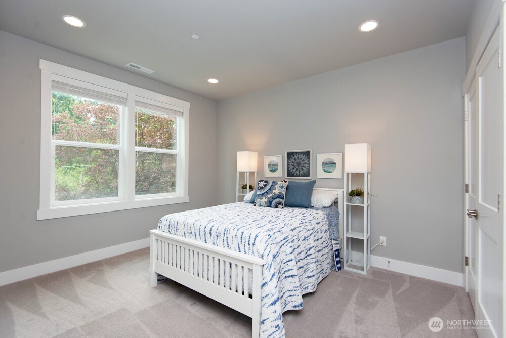 1808 104th Avenue SE Bellevue WA 98004