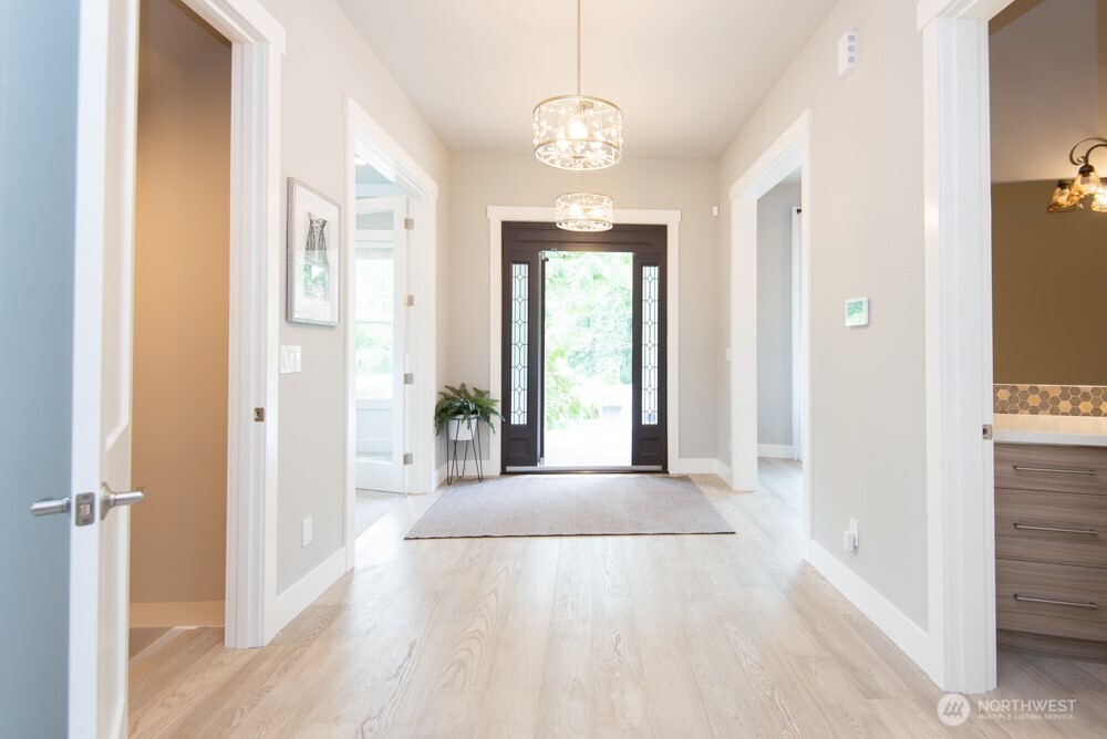 1808 104th Avenue SE Bellevue WA 98004