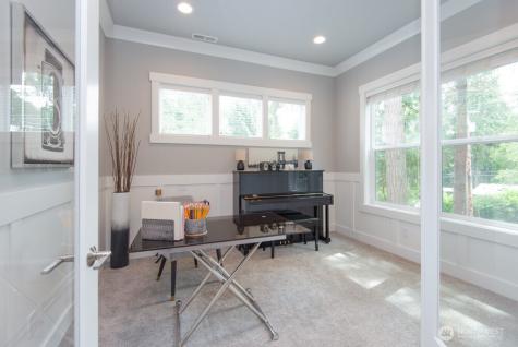 1808 104th Avenue SE Bellevue WA 98004