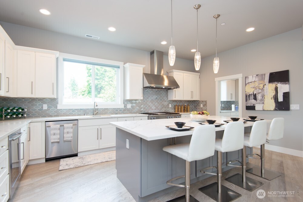 1808 104th Avenue SE Bellevue WA 98004