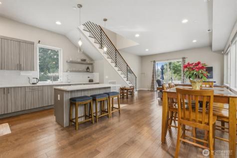 10429 7th Avenue SW Seattle WA 98146
