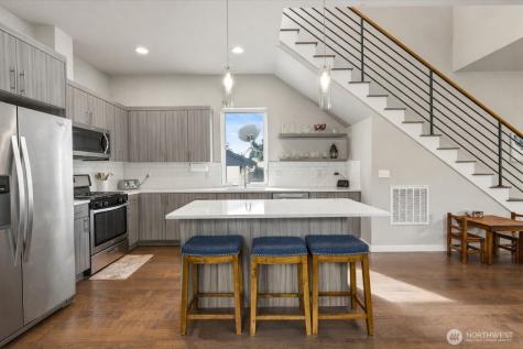 10429 7th Avenue SW Seattle WA 98146