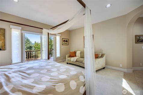 63 Red Cedar Lane Port Ludlow WA 98365