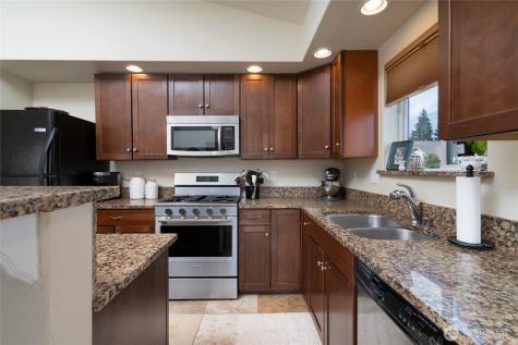 1907 Tundra Loop Mount Vernon WA 98273