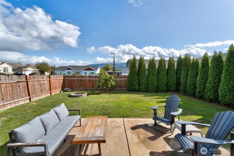 1907 Tundra Loop Mount Vernon WA 98273