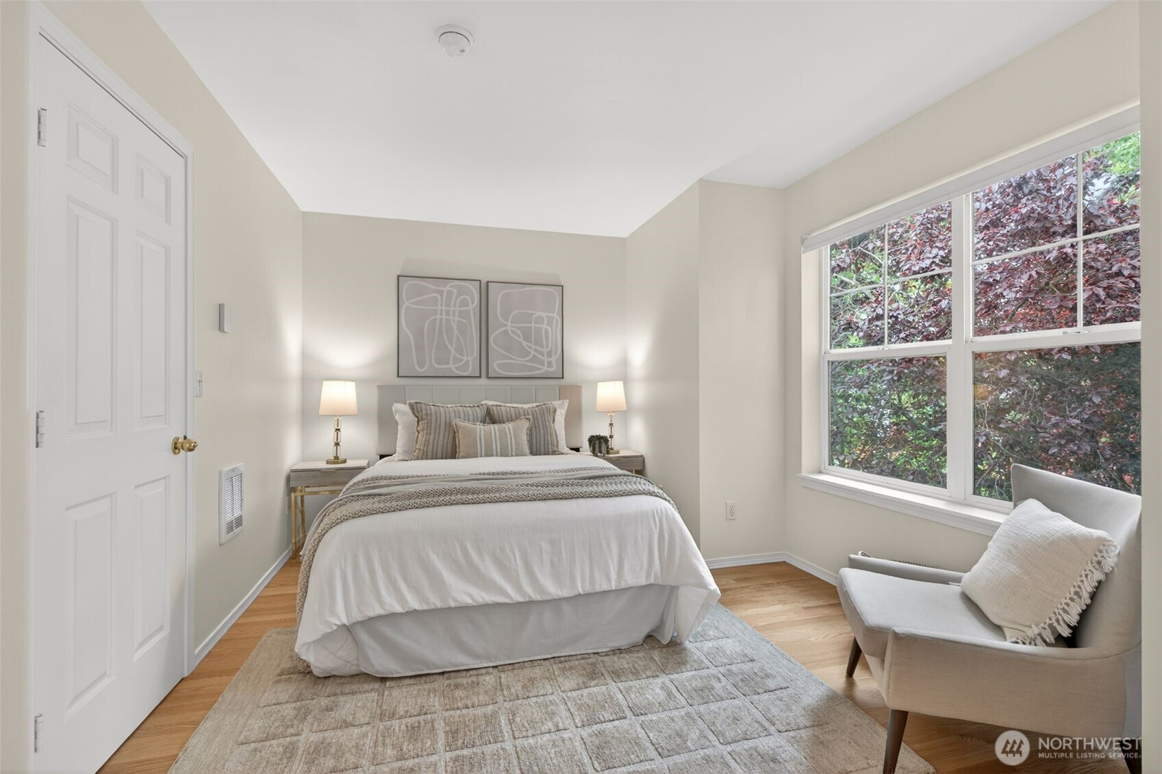 9257 Interlake Avenue N Seattle WA 98103