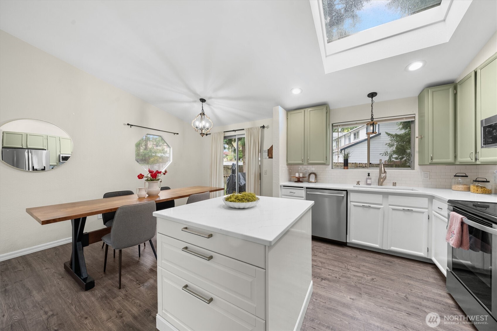 32917 33rd Avenue SW Federal Way WA 98023