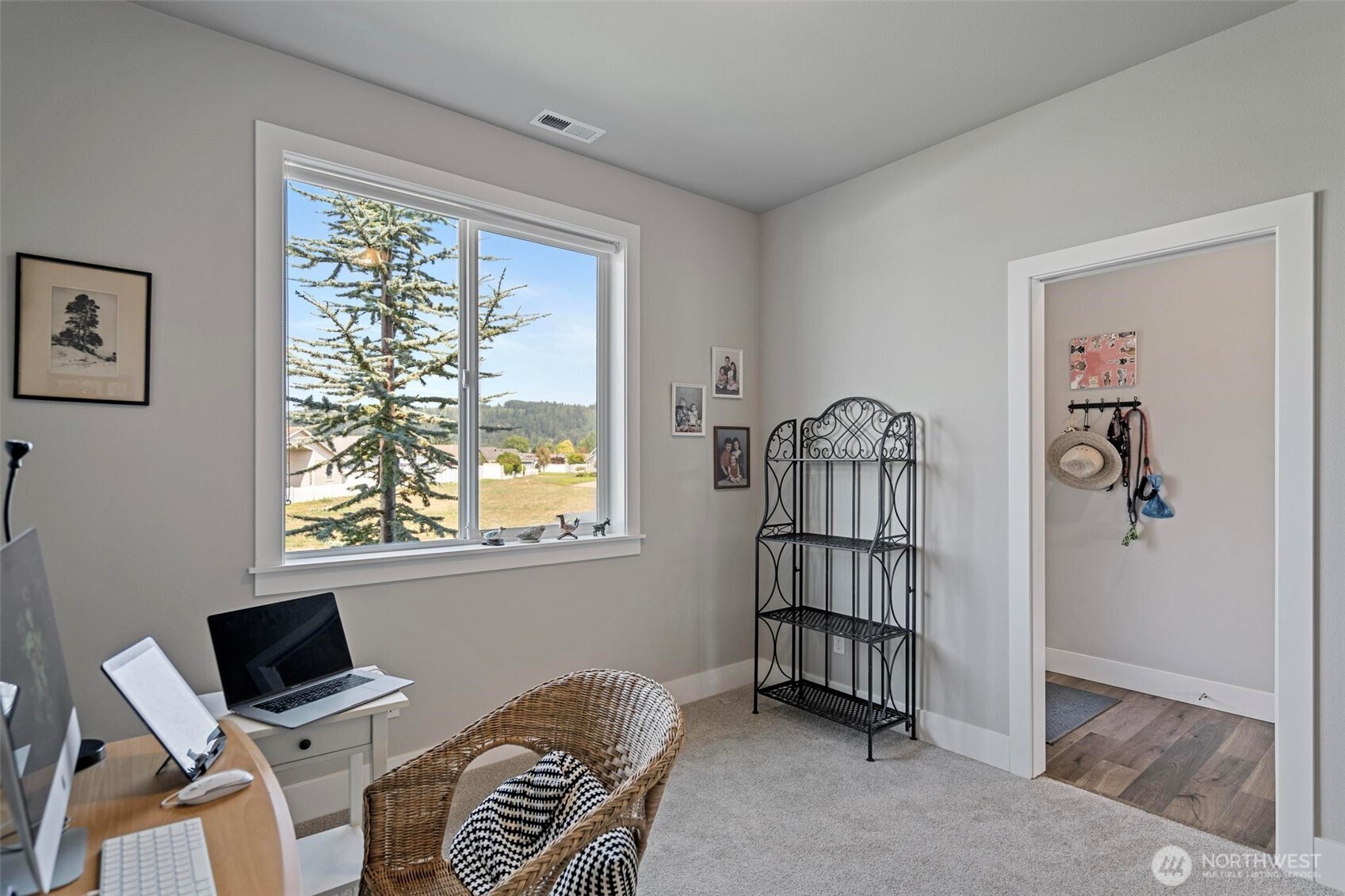 112 Madrona Lane SW Orting WA 98360