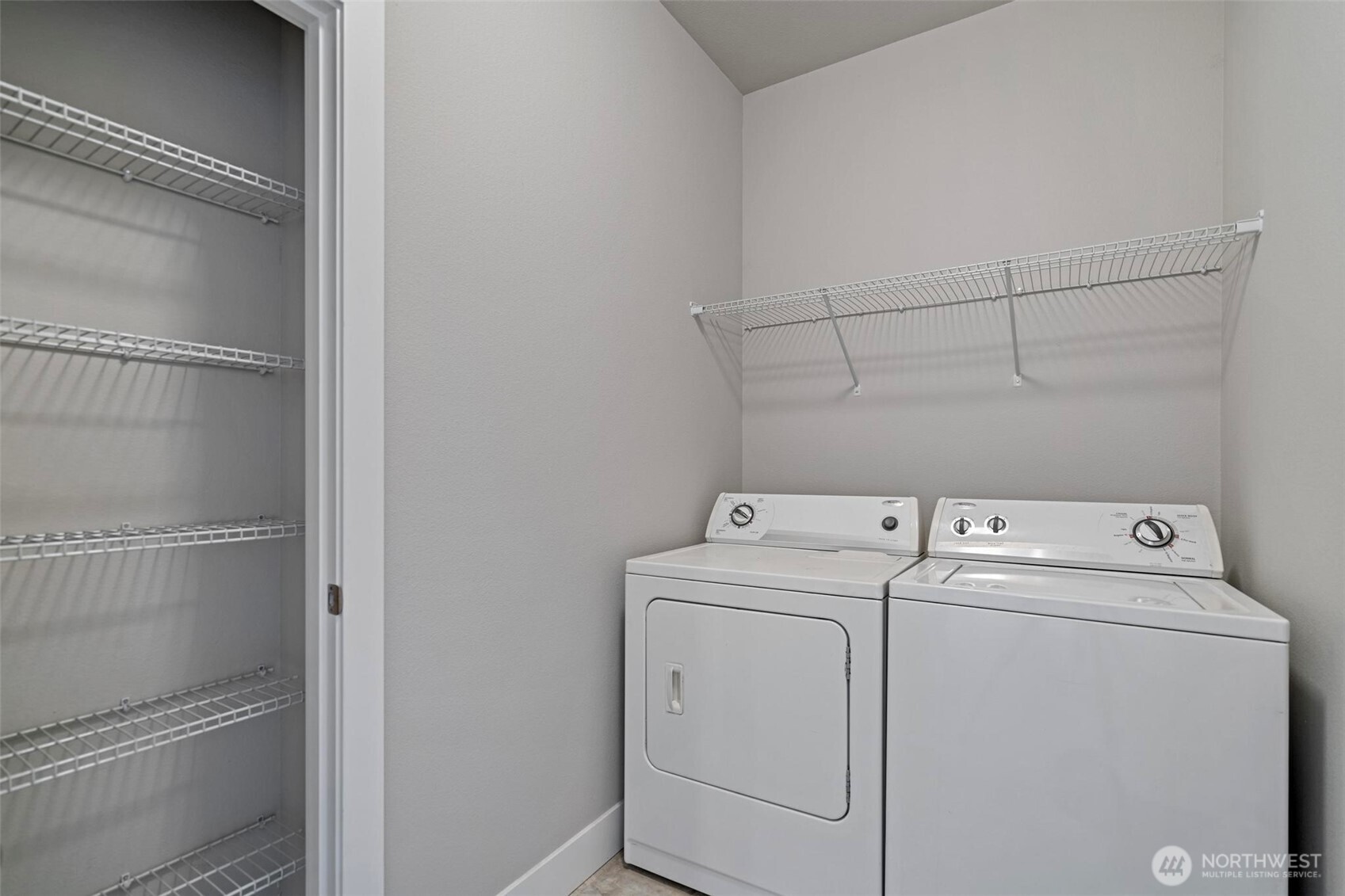 112 Madrona Lane SW Orting WA 98360