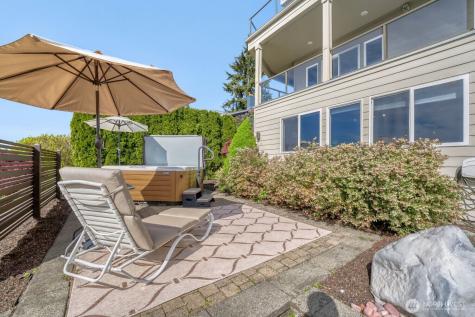 5711 Upland Terrace NE Tacoma WA 98422