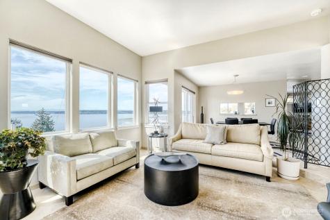5711 Upland Terrace NE Tacoma WA 98422