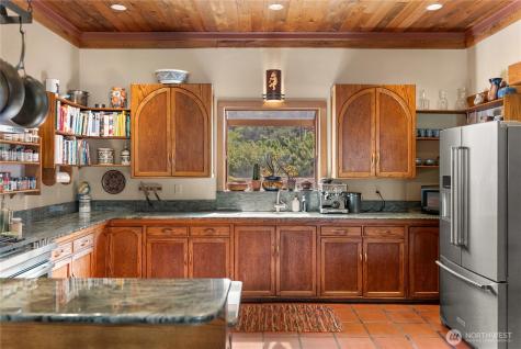 15 Prospect Road Winthrop WA 98862