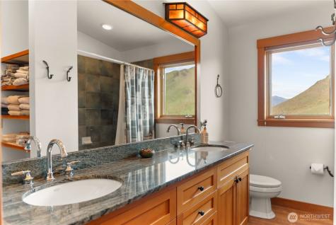 15 Prospect Road Winthrop WA 98862
