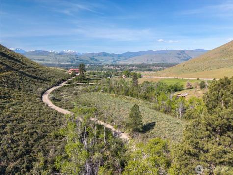 15 Prospect Road Winthrop WA 98862