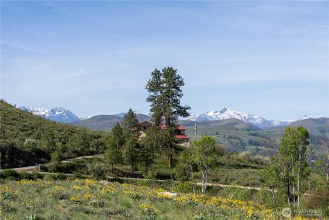 15 Prospect Road Winthrop WA 98862
