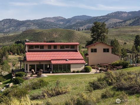15 Prospect Road Winthrop WA 98862