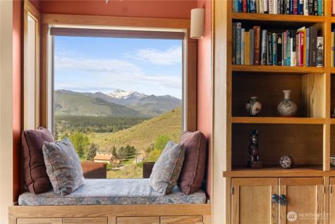 15 Prospect Road Winthrop WA 98862